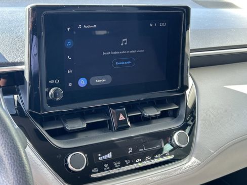 Used 2023 Toyota Corolla Cross L image 19