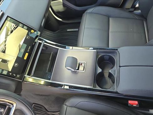 New 2026 Land Rover Range Rover Velar Dynamic SE AWD/4WD image 23