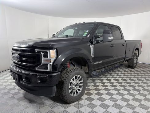 Used 2022 Ford F350 Lariat w/ Lariat Ultimate Package image 3