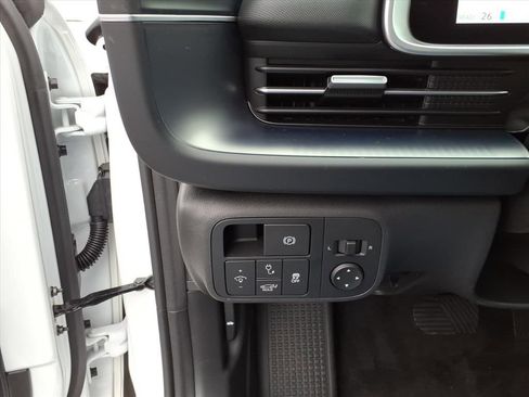 New 2025 Hyundai Ioniq 6 SE AWD/4WD image 16