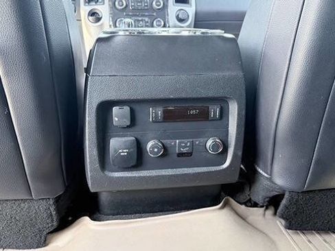 Used 2017 Ford Expedition Limited RWD image 10