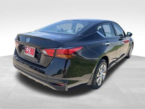 Used 2021 Nissan Altima 2.5 S w/ Driver Assist Package FWD image 8