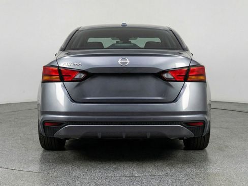 Used 2025 Nissan Altima 2.5 SV FWD image 7