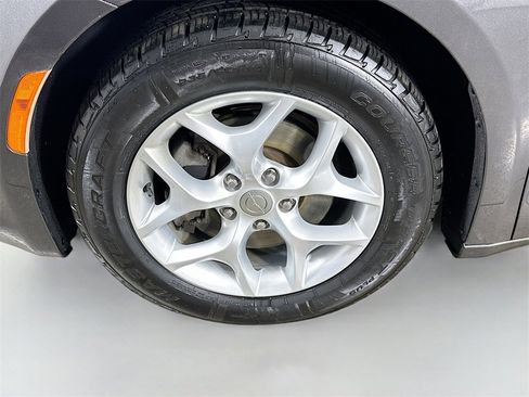 Used 2017 Chrysler Pacifica Touring Plus w/ Tire & Wheel Group image 14