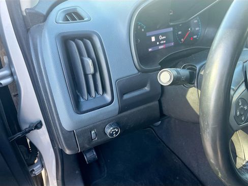Used 2020 Chevrolet Colorado Z71 RWD image 9