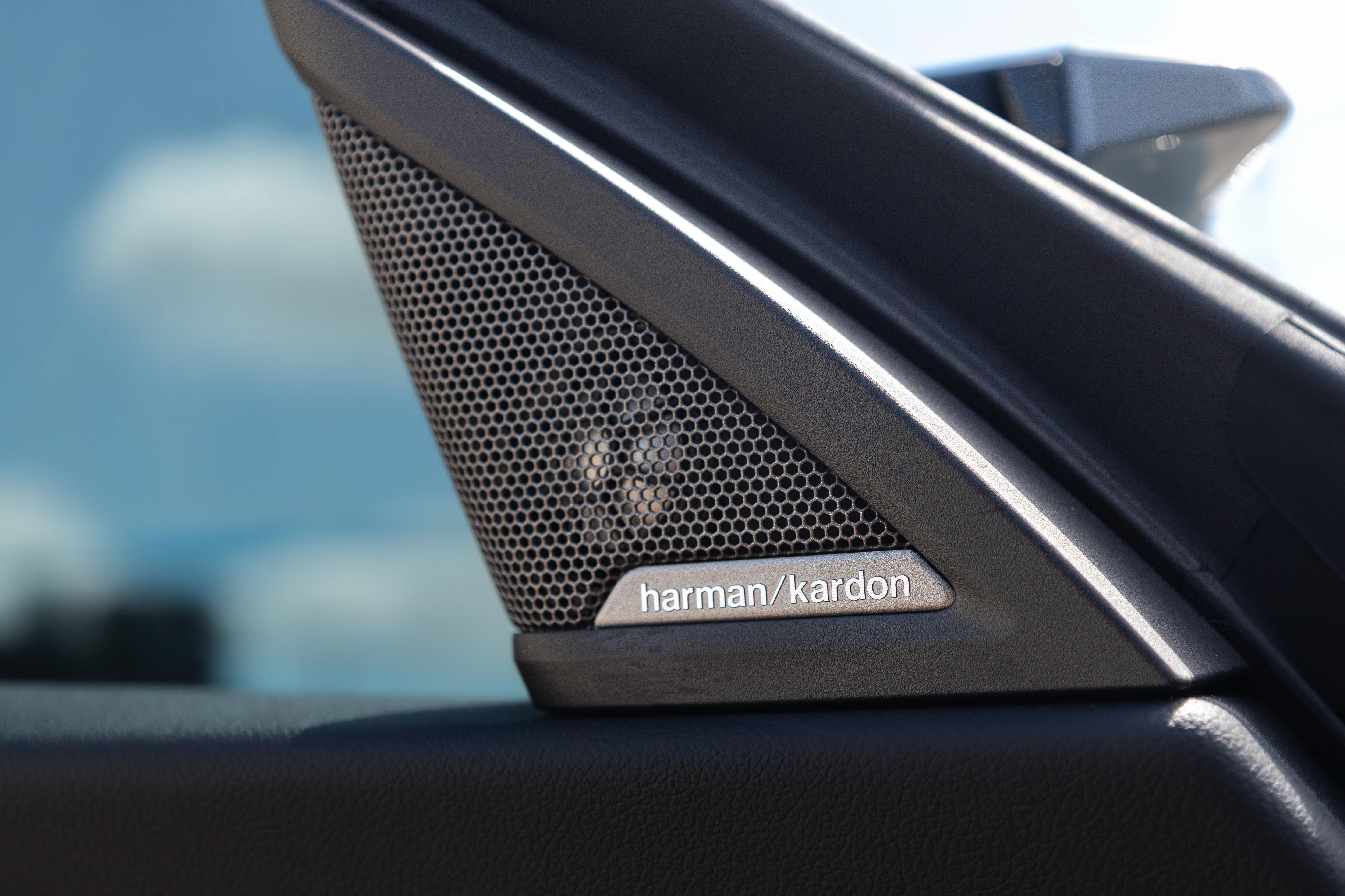 Used 2026 BMW M2 w/ Lighting Package RWD image 61