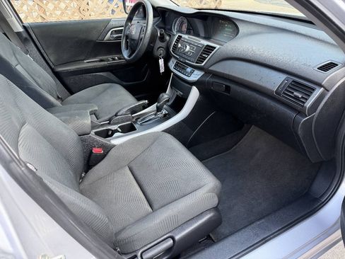 Used 2015 Honda Accord LX image 10