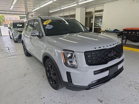 Used 2022 Kia Telluride SX w/ SX Prestige Package AWD/4WD image 7