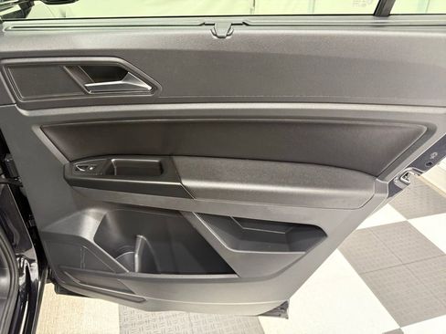 Used 2021 Volkswagen Atlas SE image 24