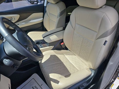 Used 2024 Nissan Murano Platinum w/ Cargo Package FWD image 17