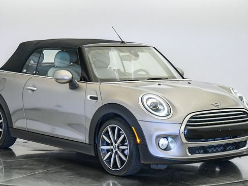 Used 2019 MINI Cooper Convertible FWD image 12