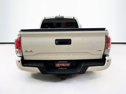 Used 2019 Toyota Tacoma Limited image 7