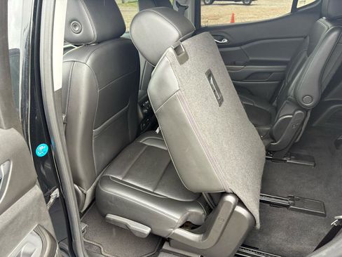 Used 2021 GMC Acadia SLT AWD/4WD image 40