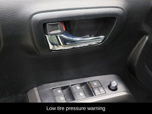 Used 2021 Toyota Tacoma TRD Off-Road w/ Technology Package image 18