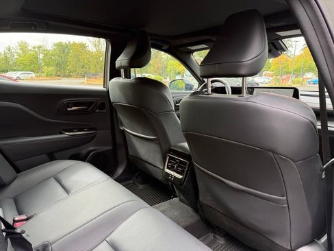 Certified 2026 Toyota Crown Platinum AWD/4WD image 19