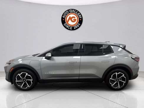 Used 2026 Chevrolet Equinox EV LT FWD image 6
