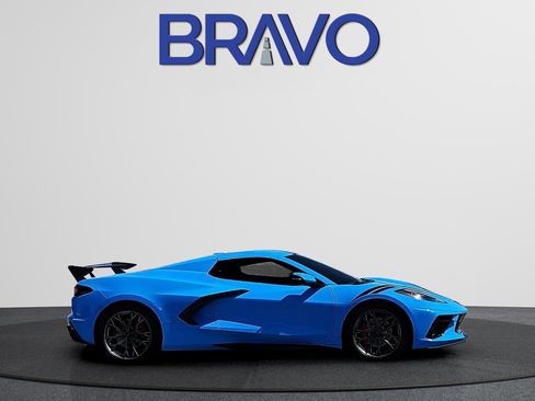 Used 2025 Chevrolet Corvette Stingray Preferred Conv w/ Stealth Interior Trim Package image 4