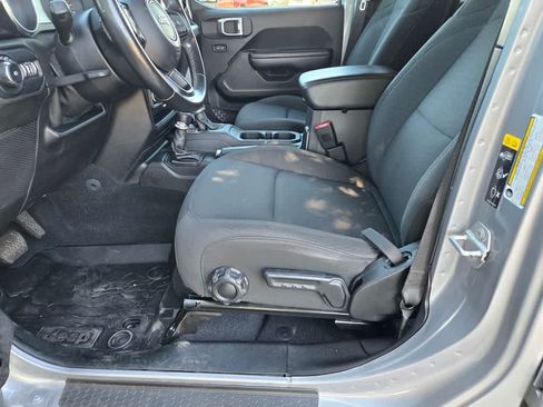 Used 2020 Jeep Wrangler Unlimited Sport AWD/4WD image 18