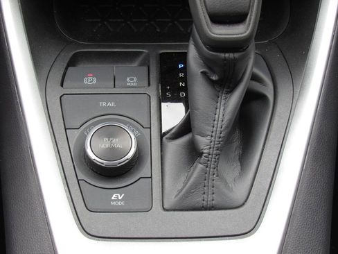 Used 2024 Toyota RAV4 AWD Hybrid w/ Weather Package image 28