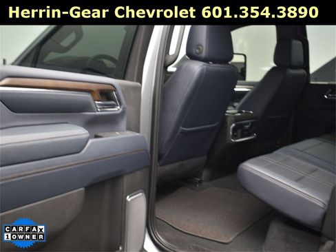 Used 2024 Chevrolet Silverado 2500 High Country image 13