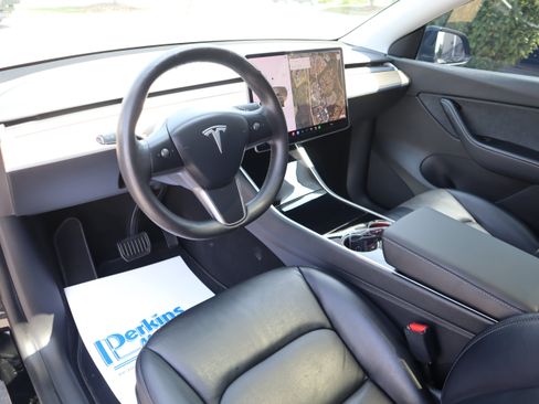 Used 2020 Tesla Model Y Long Range AWD/4WD image 16