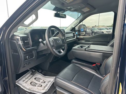 Used 2025 Ford F350 Lariat w/ Black Appearance Package AWD/4WD image 17
