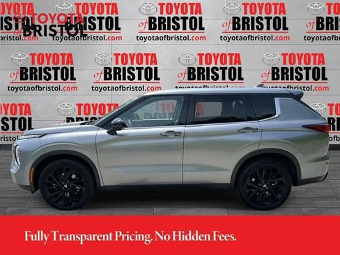 Used 2024 Mitsubishi Outlander SE Black Edition AWD/4WD image 7