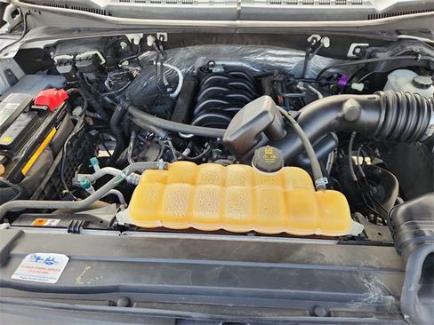 Used 2017 Ford F150 Platinum w/ Equipment Group 701A Luxury image 30