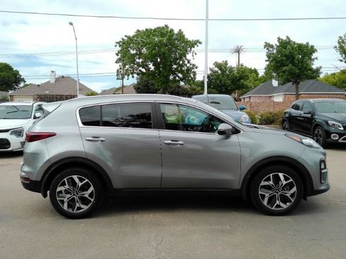 Used 2020 Kia Sportage EX image 5