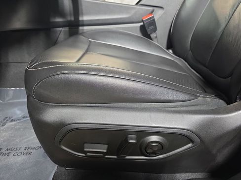 Used 2024 Jeep Grand Cherokee L Limited w/ Luxury Tech Group II image 33