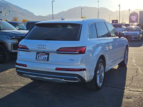 Used 2022 Audi Q7 Premium Plus image 3