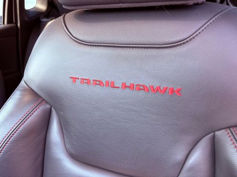 Used 2023 Jeep Renegade Trailhawk w/ Sun/Sound Group AWD/4WD image 11