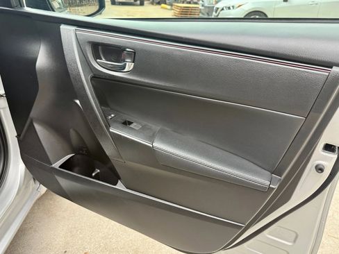 Used 2017 Toyota Corolla SE 50th Anniversary image 14