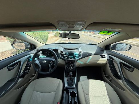 Used 2016 Hyundai Elantra SE FWD image 13