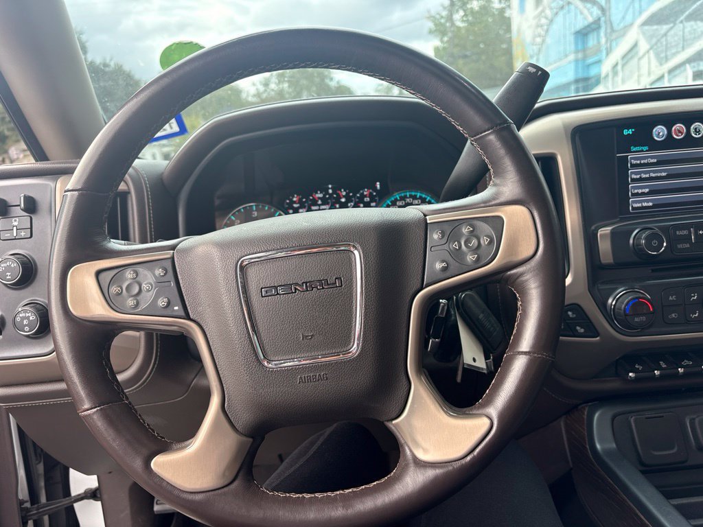 Used 2017 GMC Sierra 1500 Denali w/ Denali Ultimate Package AWD/4WD image 16
