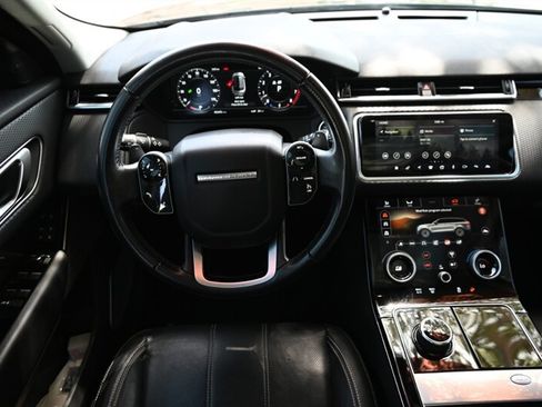Used 2018 Land Rover Range Rover Velar S AWD/4WD image 31