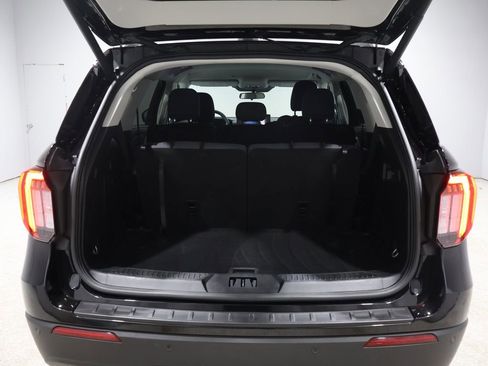 Used 2025 Ford Explorer Active image 18