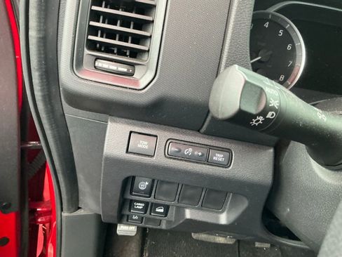 Used 2022 Nissan Frontier S w/ Technology Package image 11