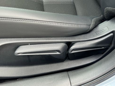 Used 2023 Honda Civic Sport image 19