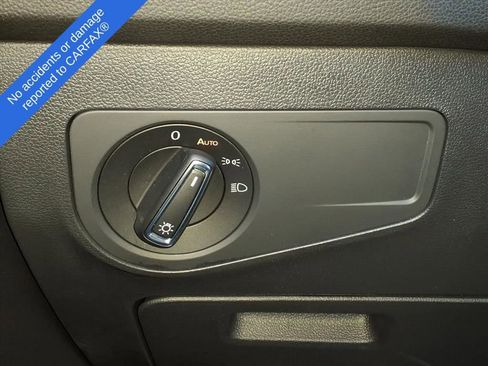 Used 2022 Volkswagen Tiguan SE image 28