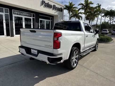 Used 2024 Chevrolet Silverado 1500 High Country w/ Technology Package AWD/4WD image 3