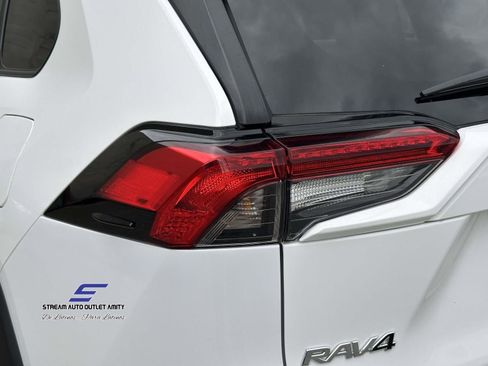 Used 2024 Toyota RAV4 XLE image 12