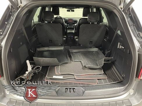 Used 2022 Ford Explorer ST-Line w/ Class IV Trailer Tow Package image 24