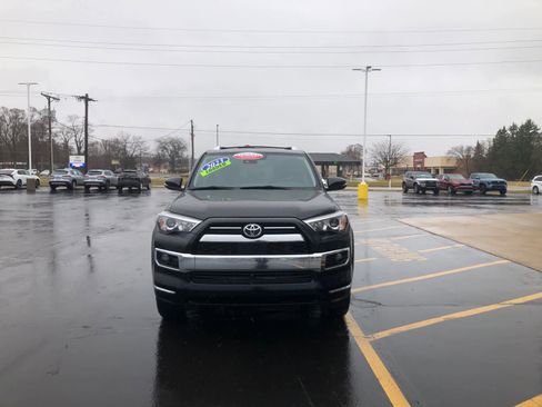 Used 2023 Toyota 4Runner Limited image 5