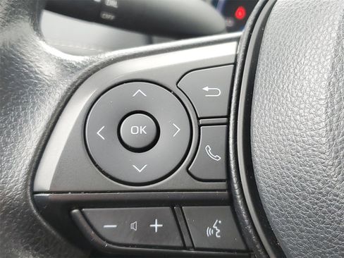 Certified 2025 Toyota RAV4 LE image 22