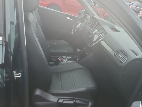 Used 2018 Volkswagen Tiguan SE AWD/4WD image 14