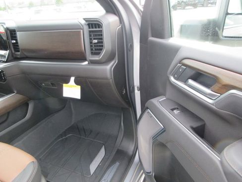 New 2026 Chevrolet Silverado 3500 High Country w/ High Country Premium Package image 23