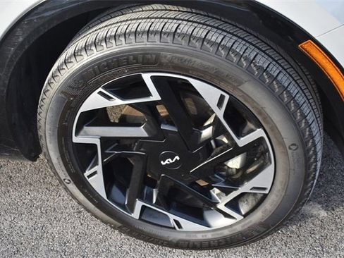 Certified 2023 Kia Sportage SX image 11