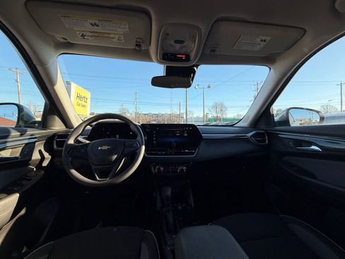 Used 2025 Chevrolet TrailBlazer LT image 31