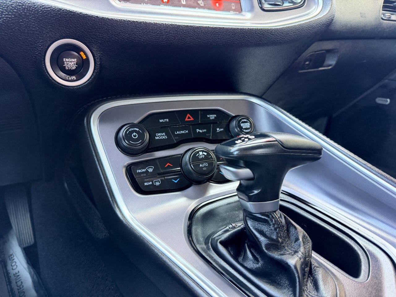 Used 2019 Dodge Challenger R/T Scat Pack w/ Shaker Package RWD image 31